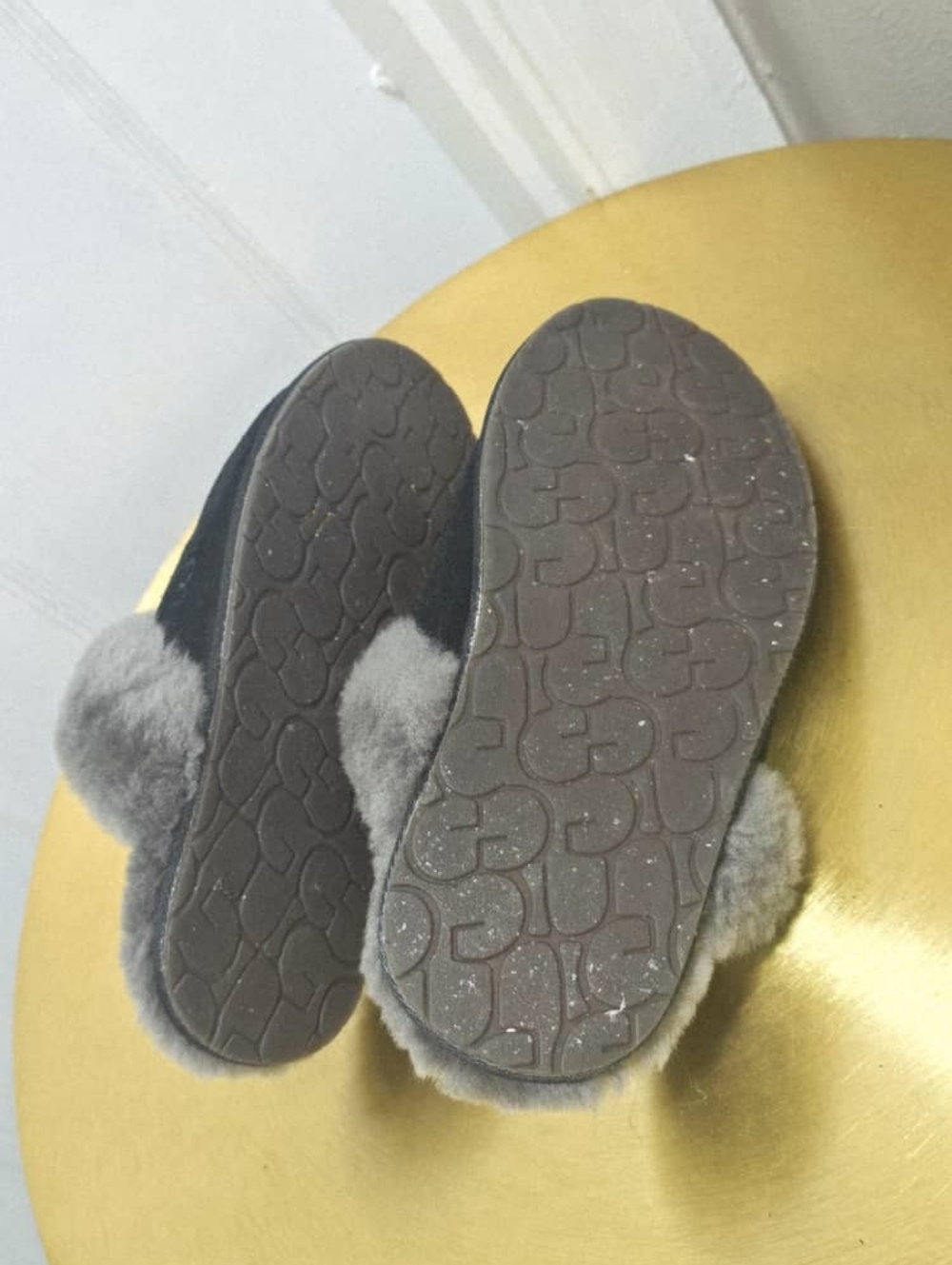 UGG Unisex Scuffette II Black/Grey Suede Upper Sheepskin Slippers Shoes US L9 M7 - Picture 6 of 9
